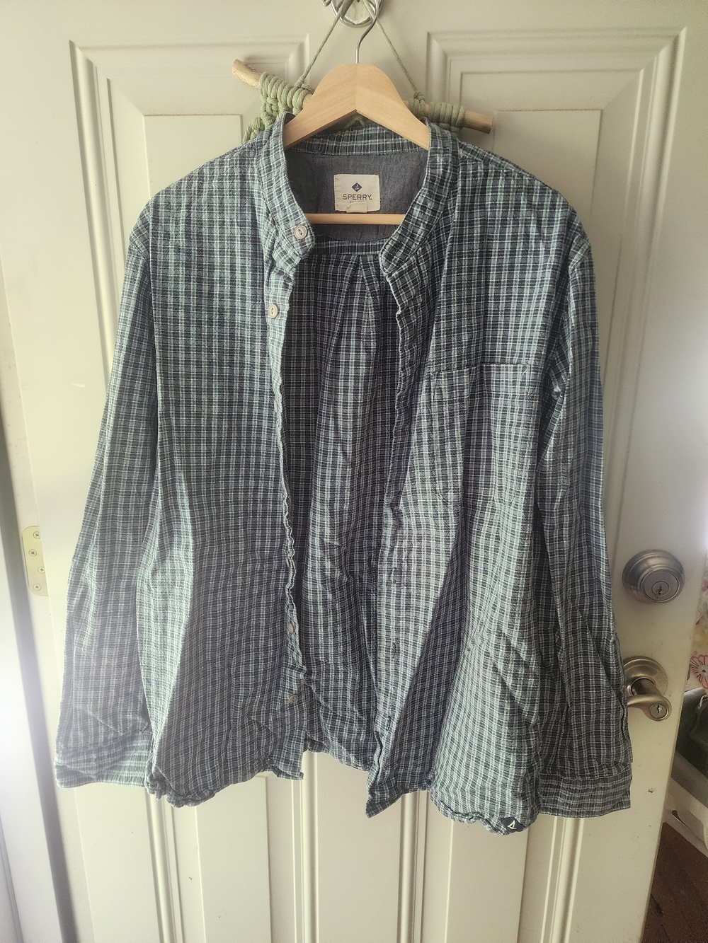 Sperry Men's Blue and White Checked Button-Down Shirt